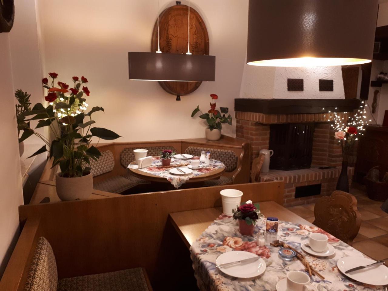 Pension Elisabeth โคเคห์ม ภายนอก รูปภาพ